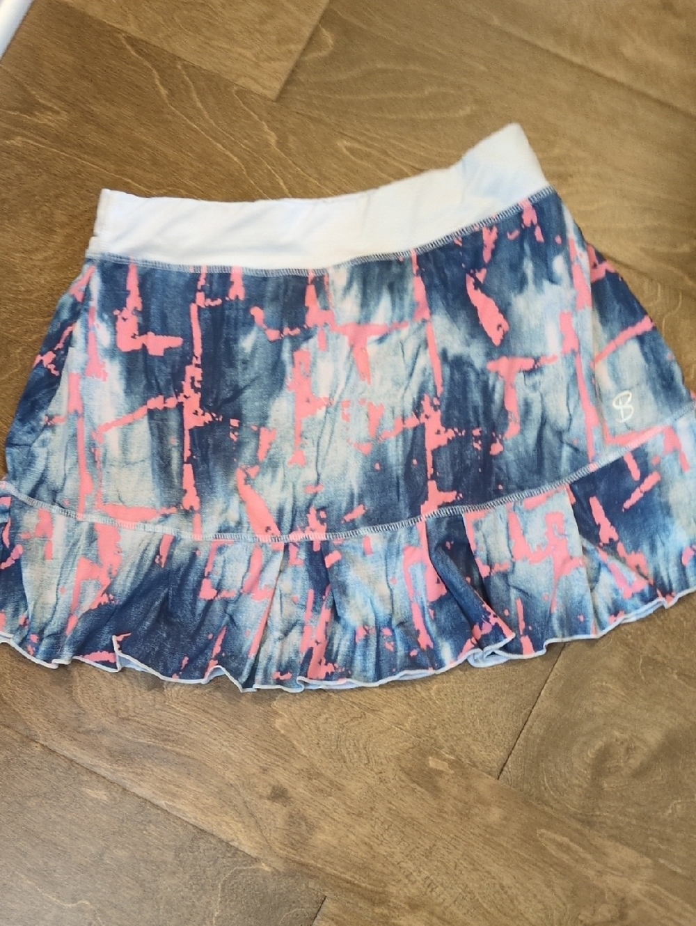 Sofibella Women’s Blue Tie-Dye Ruffle Skirt with Pink Accent